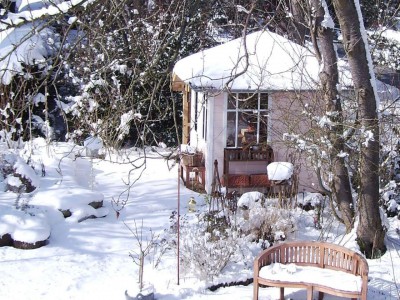 Klassische Reihenhausgärten Winterimpression